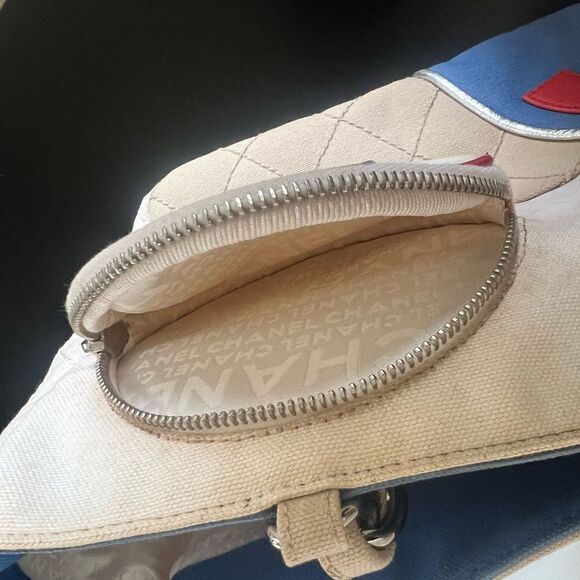 AUTH CHANEL TOTE BAG - Picture 14 of 16